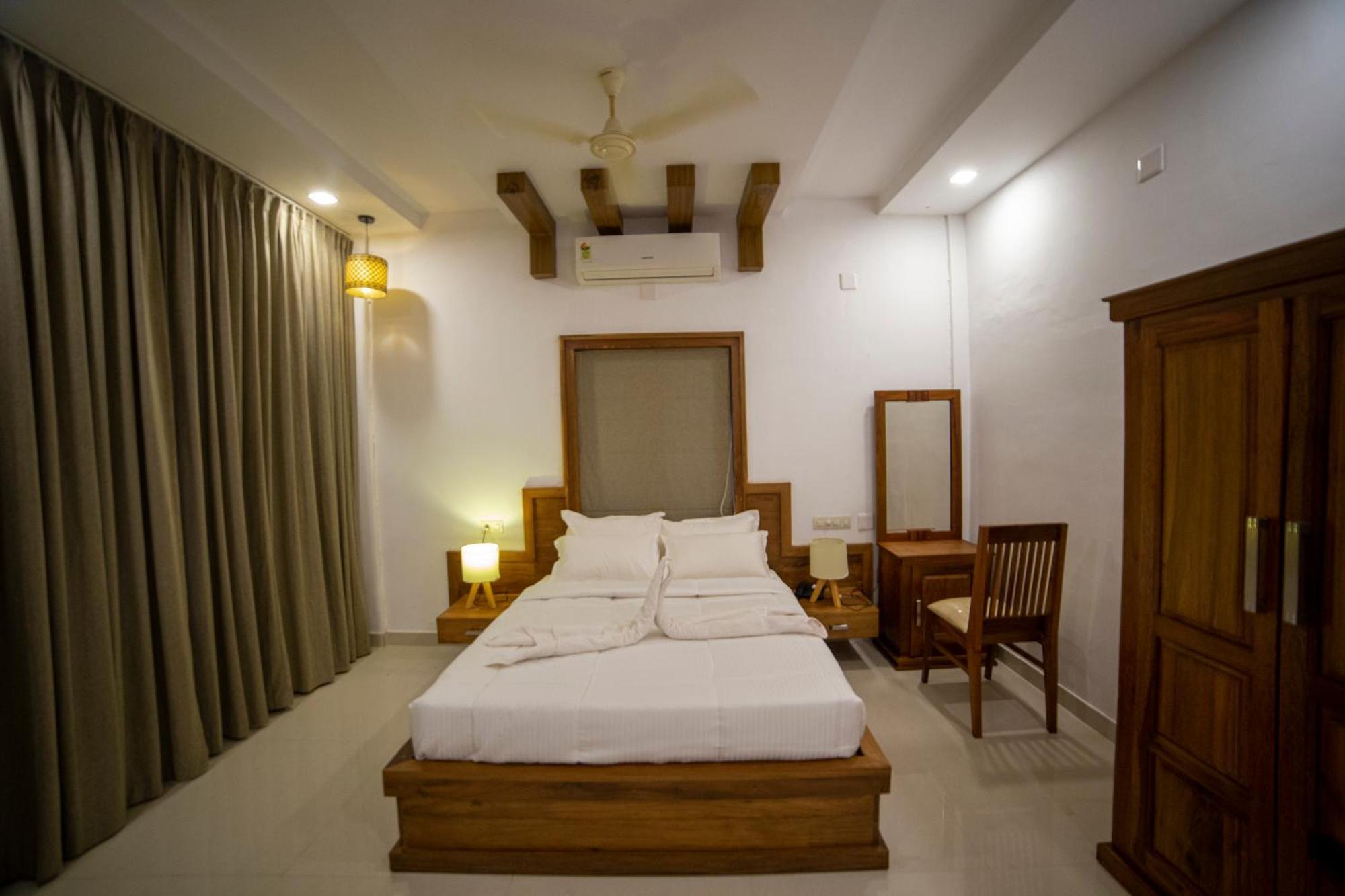 Opm Inn Payyannur Exterior foto